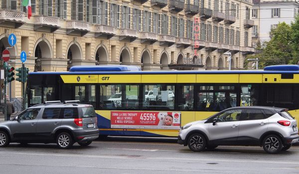 Totem Pubblicitario all'interno di un Centro Commerciale