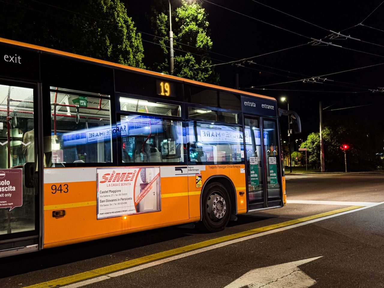Affissioni_Pubblicitarie_Bologna_Totem